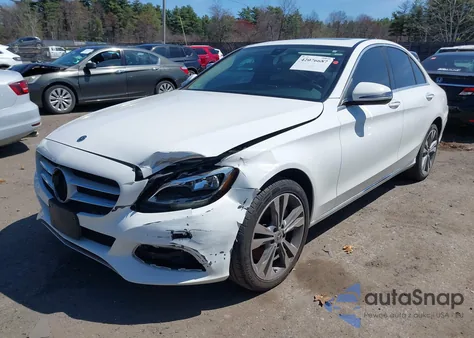 2018 Mercedes-Benz C 300 4Matic из США, поврежденный, VIN 55SWF4KB7JU235656